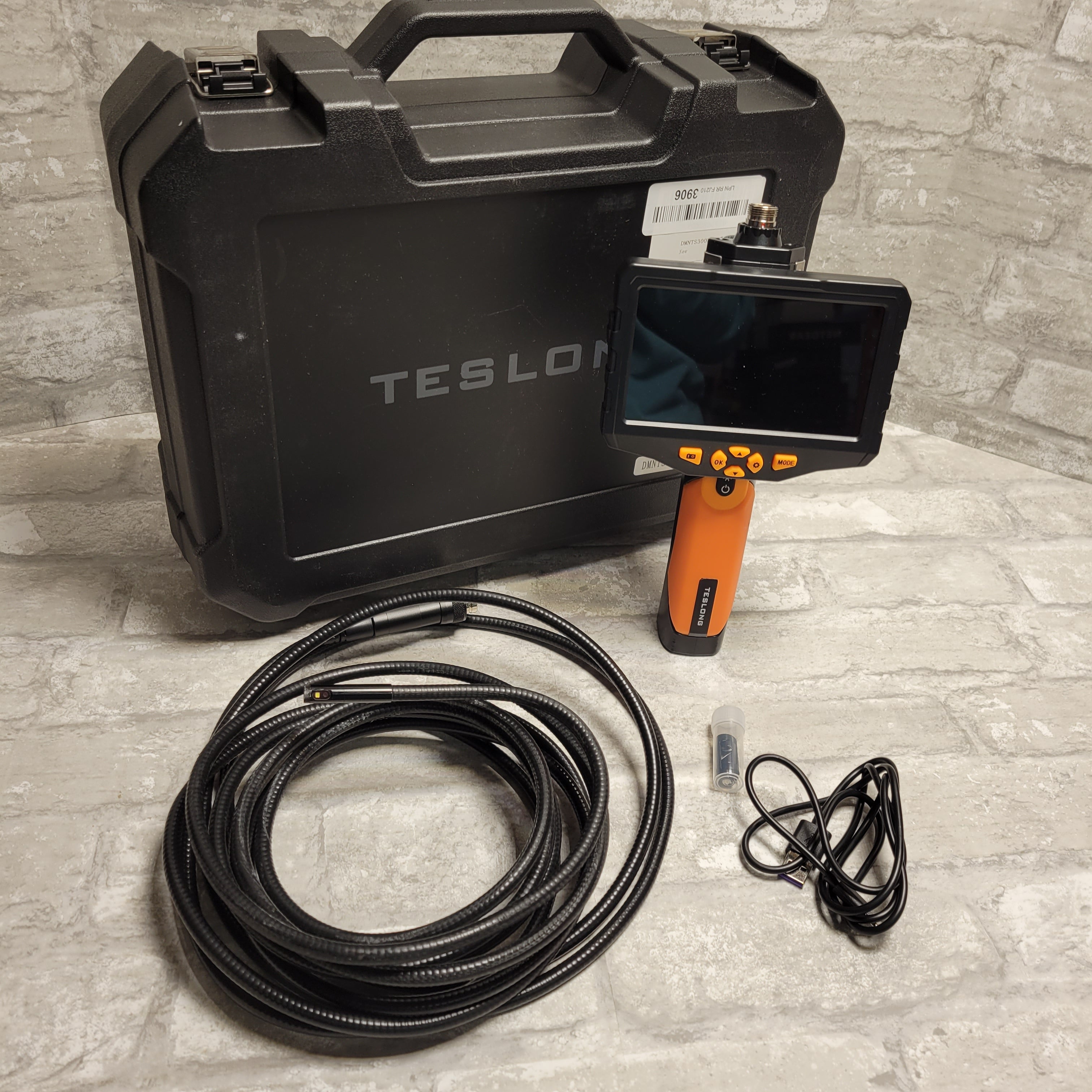 Teslong NTS300 5" Screen Dual Lens Inspection Camera w/ Light *DAMAGED* (8037899141358)